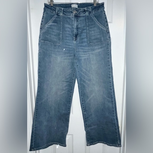 Blue Artemis Denim - Blue Artemis Jeans Size 12  High Rise WIDE LEG Cotton Blend Stretch